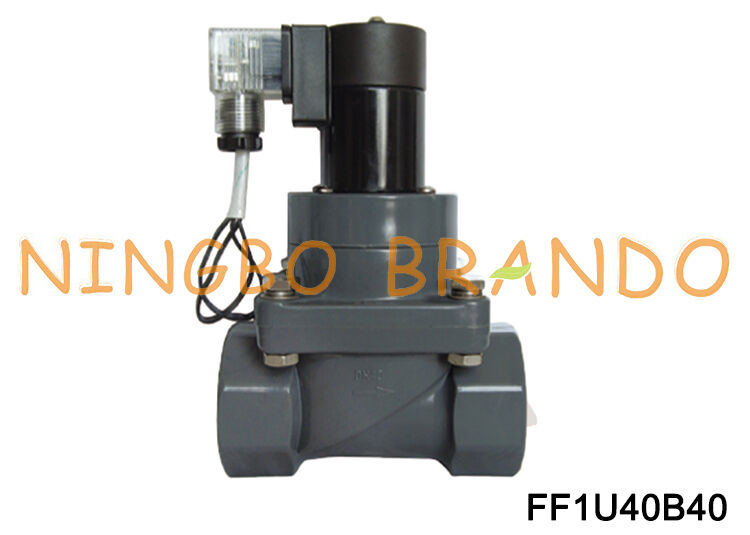 UPVC Korozyon Önleyici Elektrikli Solenoid Valf 1-1 / 2 '' Normalde Kapalı 220V